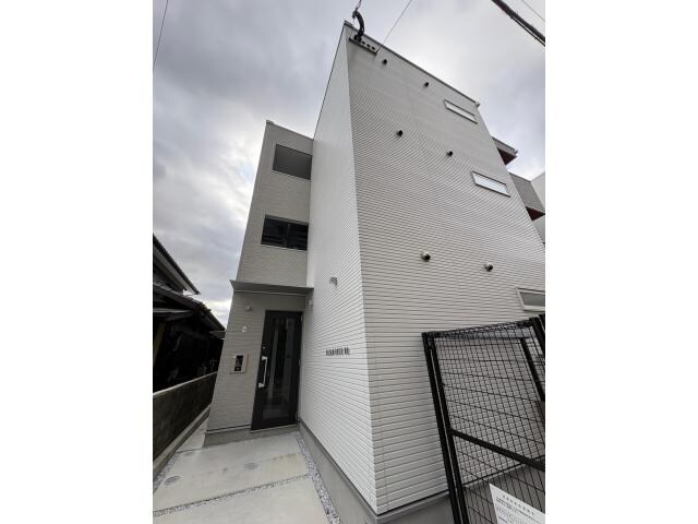 OCEAN ROCK 和白の物件外観写真