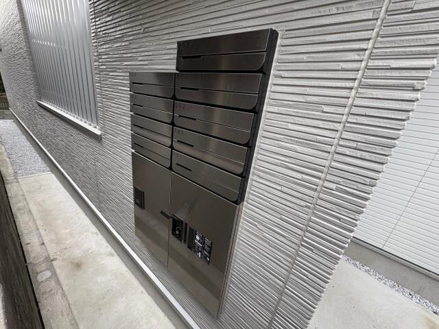 OCEAN ROCK 和白の物件外観写真