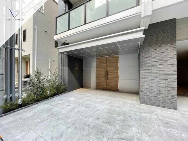 クロス天神南の物件外観写真