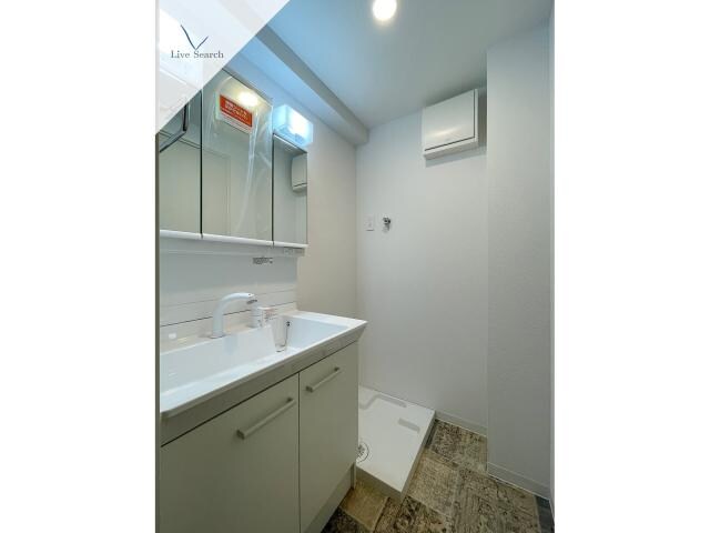 クロス天神南の物件内観写真