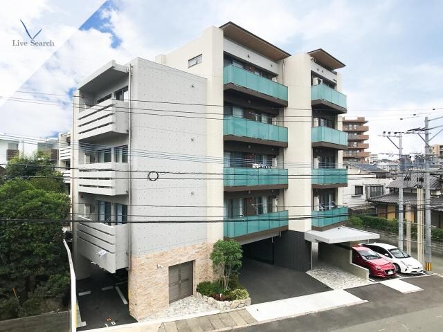 アールズプレイス福岡香椎駅前の物件外観写真