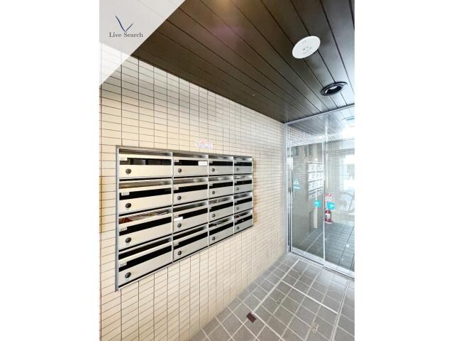 アリビラ平尾の物件外観写真