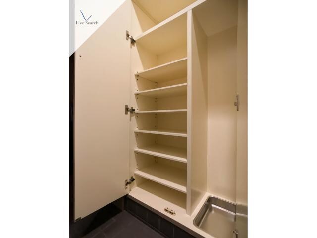 カリフィカーダ山荘の物件内観写真