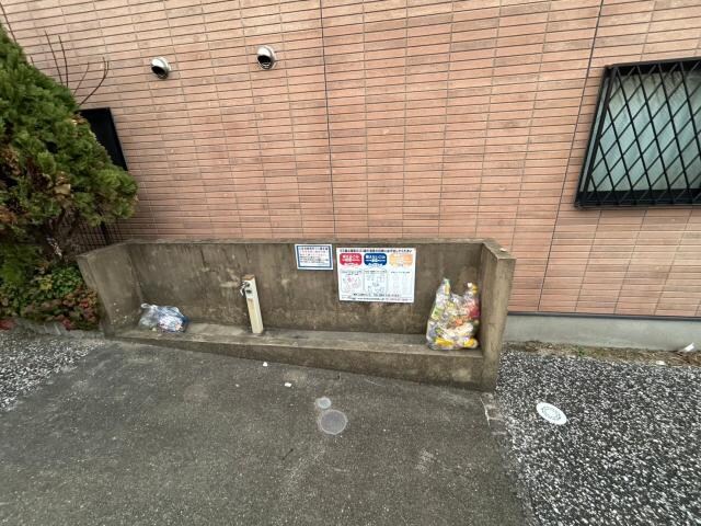 プリエールの物件外観写真