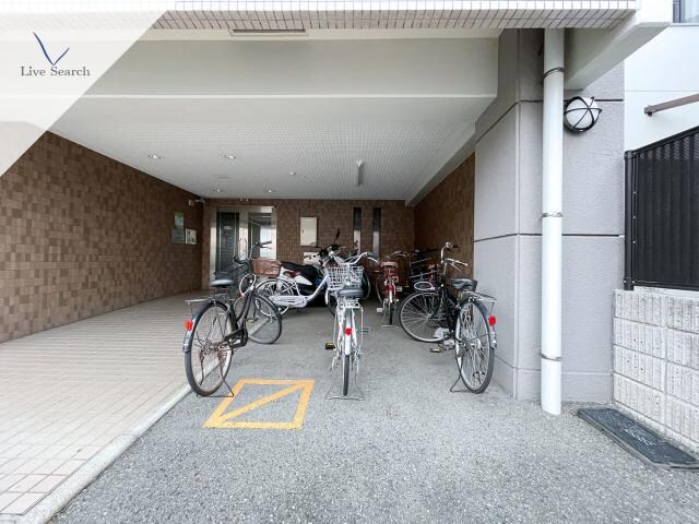 ハウスポンドビューの物件外観写真