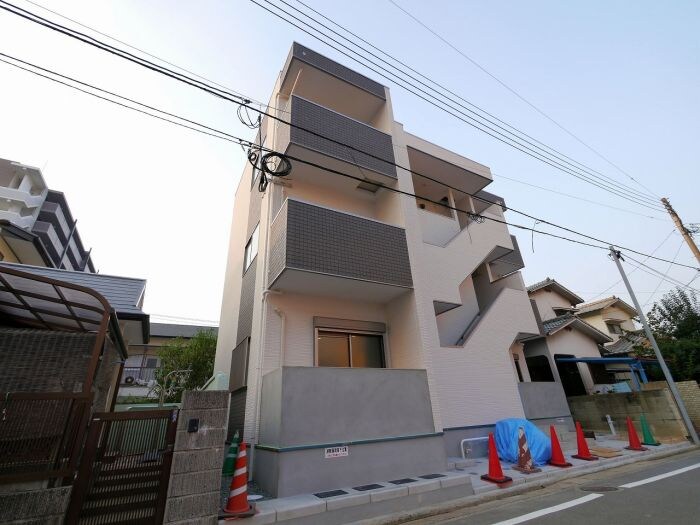 吉塚駅 徒歩12分 3階の物件外観写真