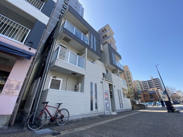 アハイブ箱崎駅前の物件外観写真