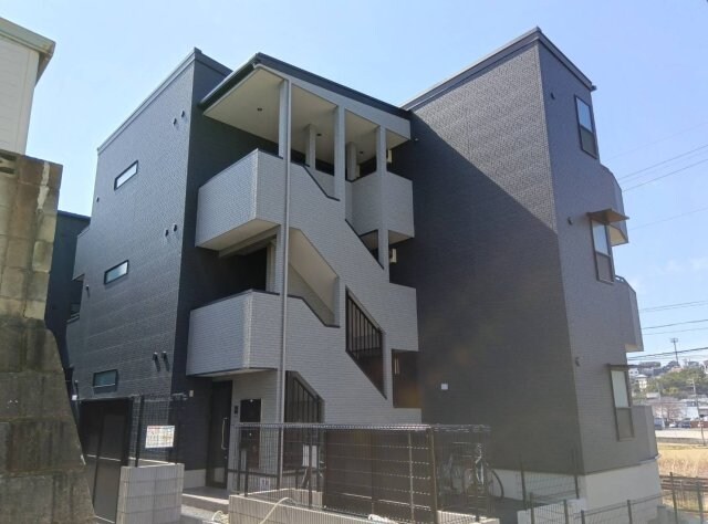 福工大前駅 徒歩8分の物件外観写真