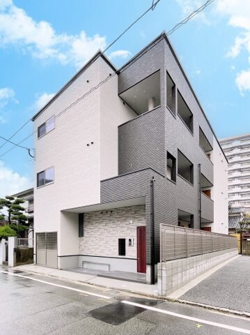 箱崎九大前駅 徒歩3分 1階の物件外観写真