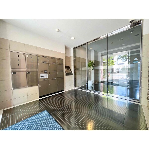 クリムゾン吉塚の物件外観写真