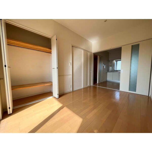 クリムゾン吉塚の物件内観写真