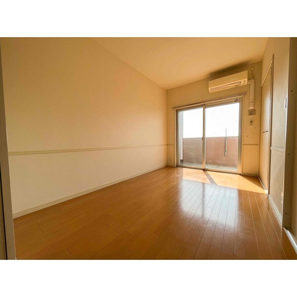 クリムゾン吉塚の物件内観写真