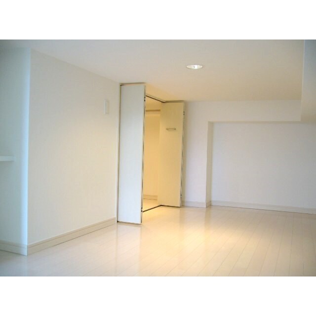 エバーブライト馬出の物件内観写真