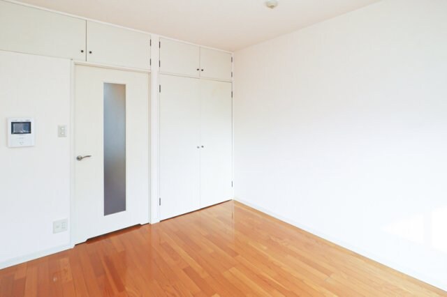 クレタ県庁前の物件内観写真