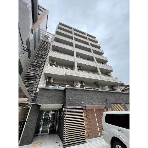 ドリーム西新の物件外観写真