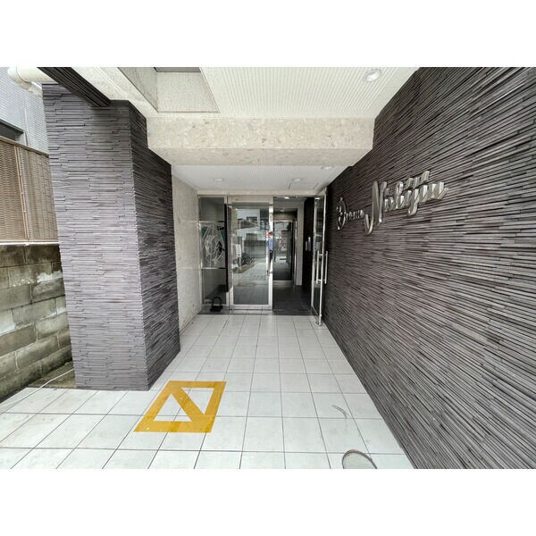 ドリーム西新の物件外観写真