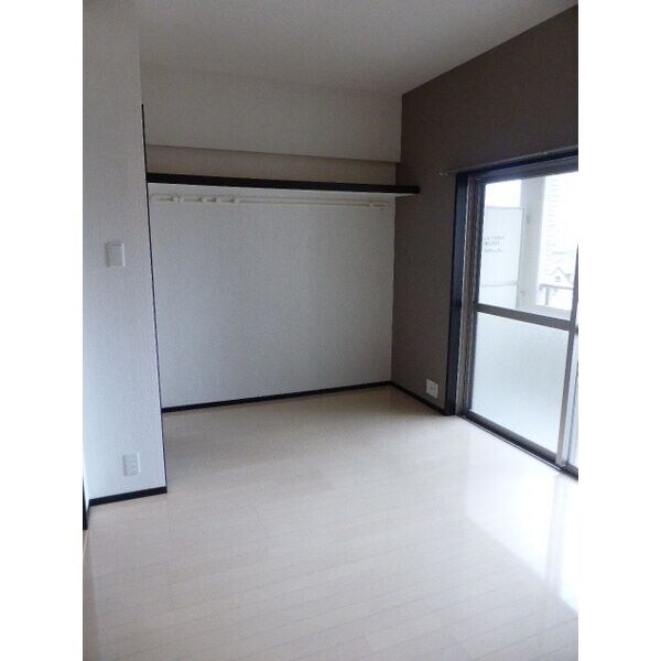 ドリーム西新の物件内観写真