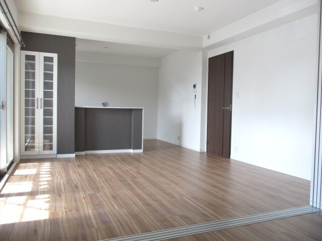 箱崎駅 徒歩3分 5階の物件内観写真