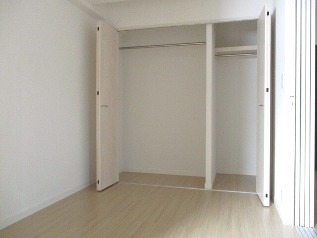 箱崎駅 徒歩3分 5階の物件内観写真