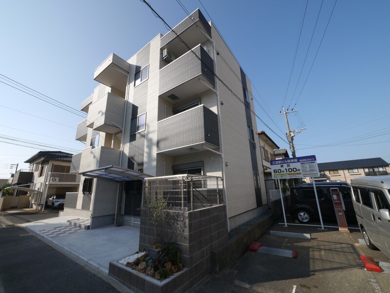 Emi,s三苫の物件外観写真