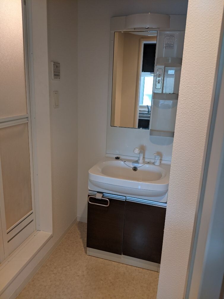 福岡空港駅 徒歩10分 2階の物件内観写真