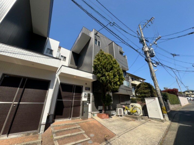 茶山駅 徒歩3分 1階の物件外観写真