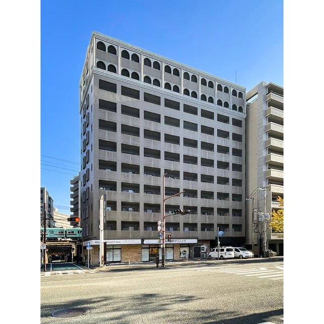西鉄平尾駅 徒歩3分 8階の物件外観写真