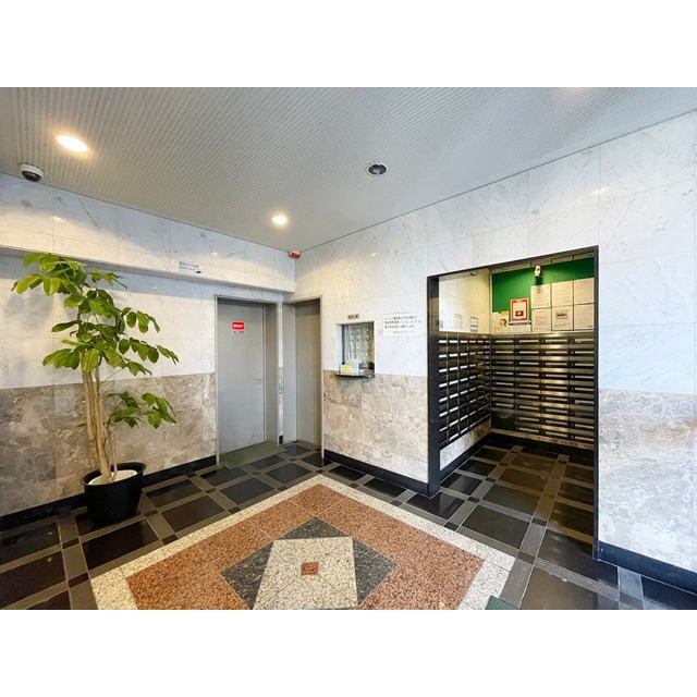 西鉄平尾駅 徒歩3分 8階の物件外観写真