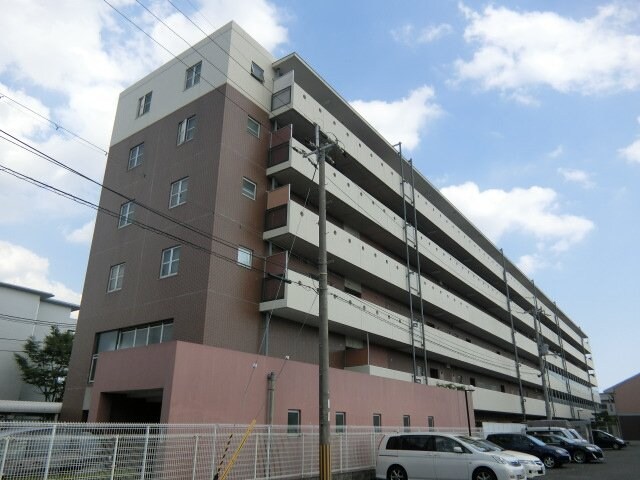 マンション・フォルツーナの物件外観写真