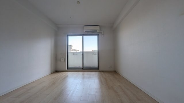 レジディア新大阪の物件内観写真