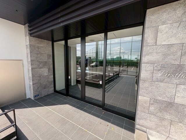 MAXIV CROS 江坂の物件外観写真