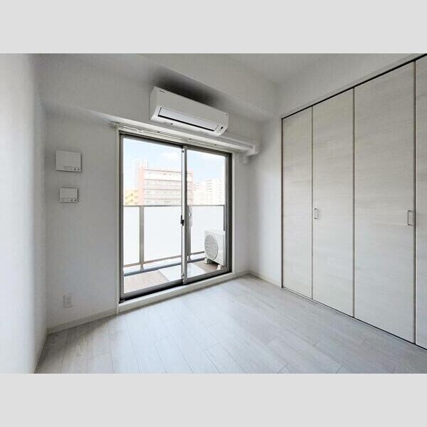 Alivis北梅田の物件内観写真