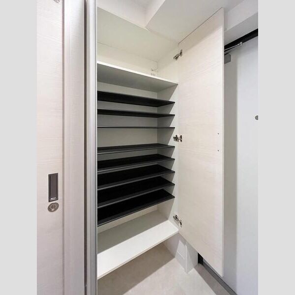 Alivis北梅田の物件内観写真