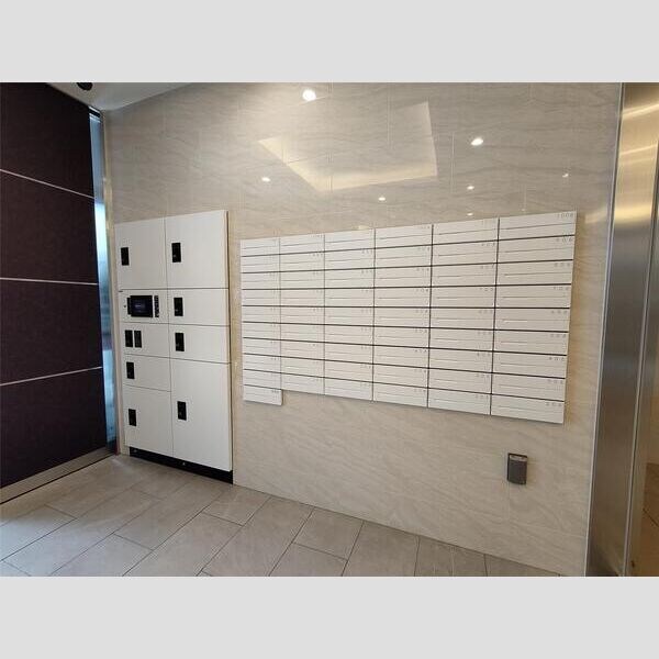 Alivis北梅田の物件内観写真