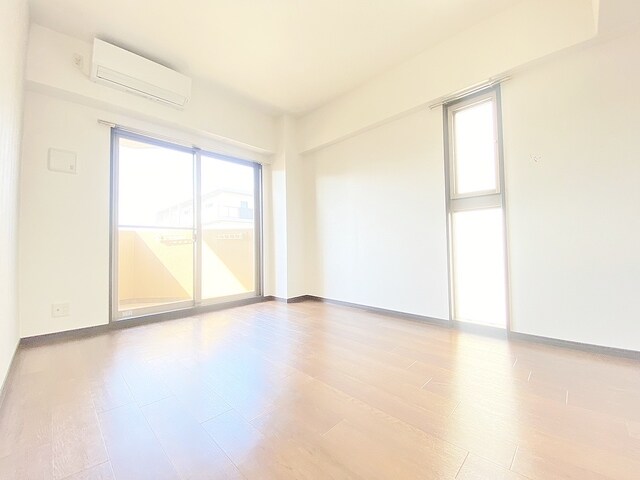 ロイヤルレジデンス新大阪の物件内観写真