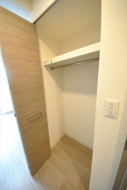 プレサンスOSAKA三国ネオスの物件内観写真