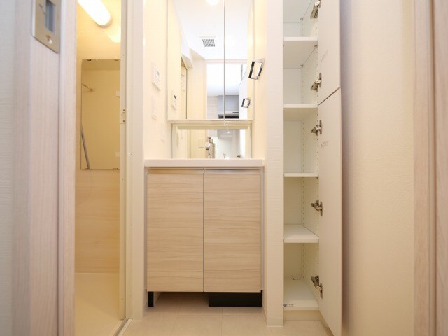 コンフォリア新大阪宮原Qの物件内観写真