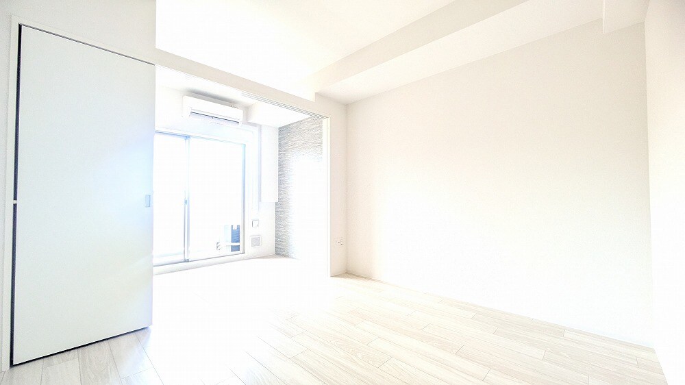 セレニテ新大阪エクラの物件内観写真