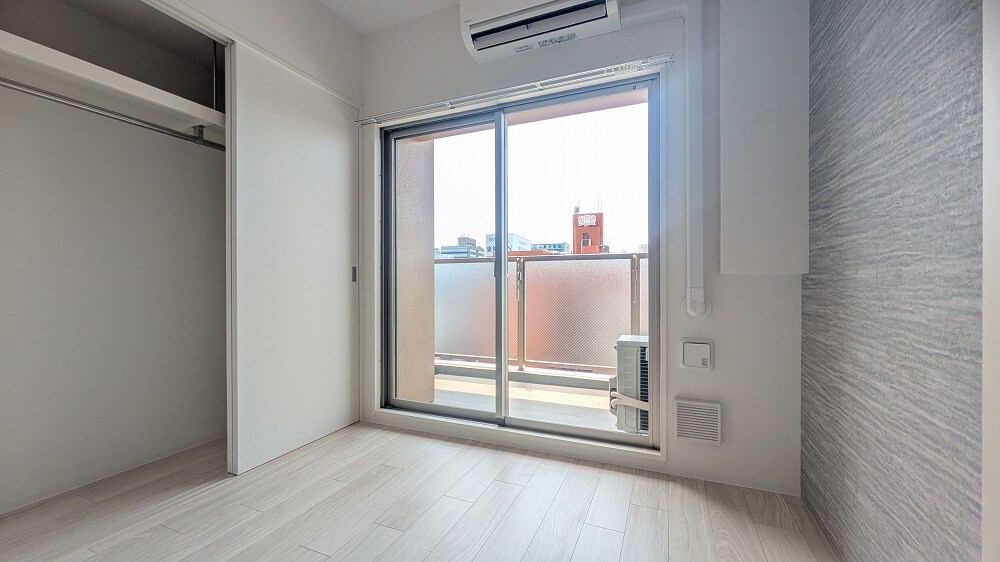 セレニテ新大阪エクラの物件内観写真