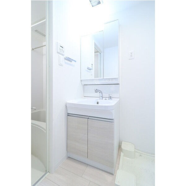 アドバンス西梅田ビオスの物件内観写真