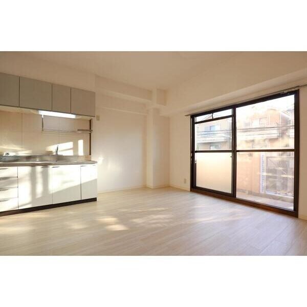 カーサ・ソレアードの物件内観写真