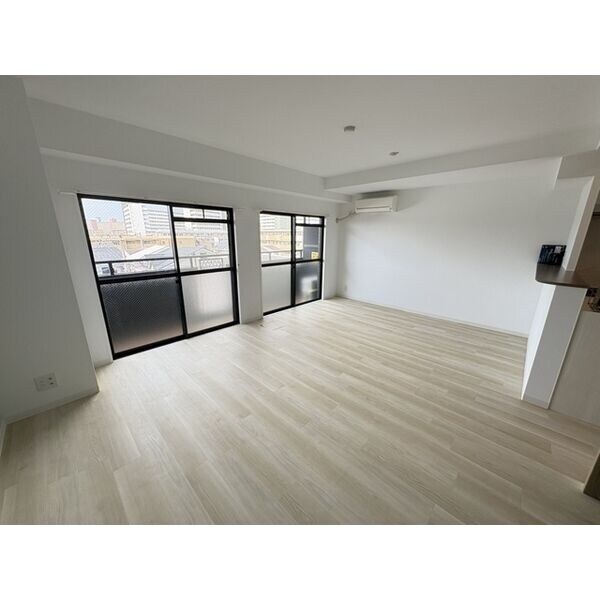 モア・ルミエールの物件内観写真