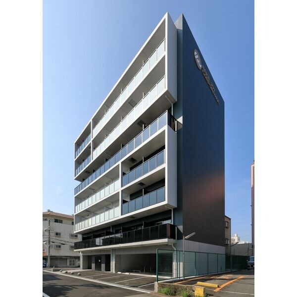 MJC大阪ラフィーネの物件外観写真