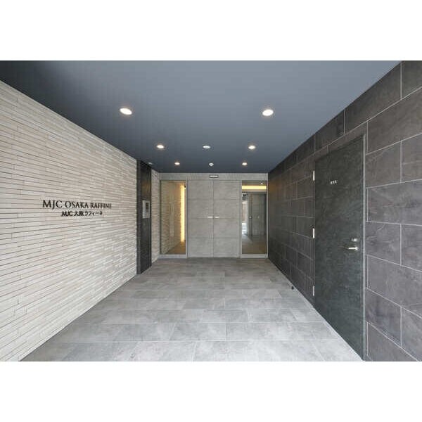 MJC大阪ラフィーネの物件外観写真