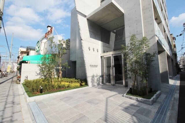 セイワパレス東三国駅前の物件外観写真