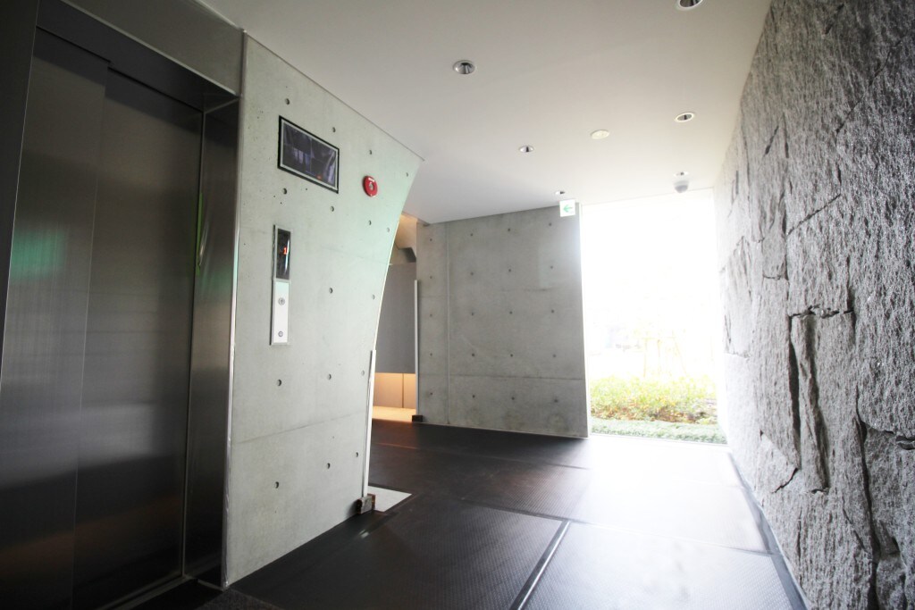 セイワパレス東三国駅前の物件外観写真