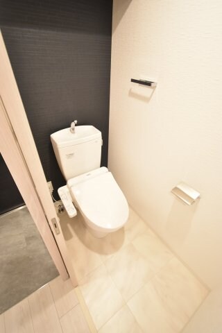 コンフォリア・リヴ新大阪WESTの物件内観写真