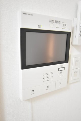 コンフォリア・リヴ新大阪WESTの物件内観写真