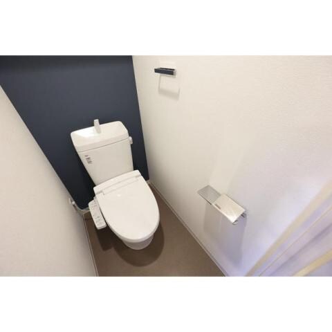 アドバンス江坂東デパールの物件内観写真