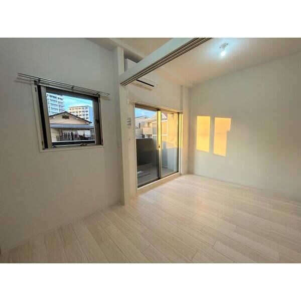 セレニテ江坂エクラの物件内観写真